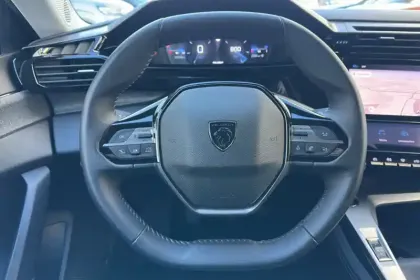 Photo 13 Peugeot 308  PureTech 130ch S&S BVM6