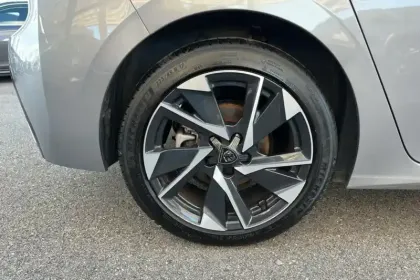 Photo 28 Peugeot 308  PureTech 130ch S&S BVM6