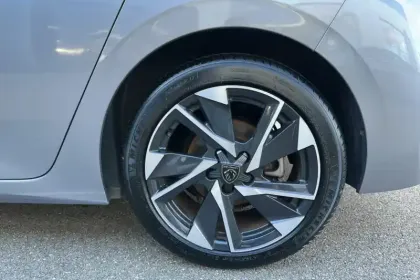 Photo 25 Peugeot 308  PureTech 130ch S&S BVM6