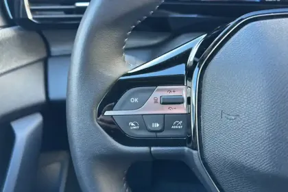 Photo 21 Peugeot 308  PureTech 130ch S&S BVM6