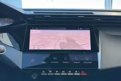 Photo 15 Peugeot 308  PureTech 130ch S&S BVM6