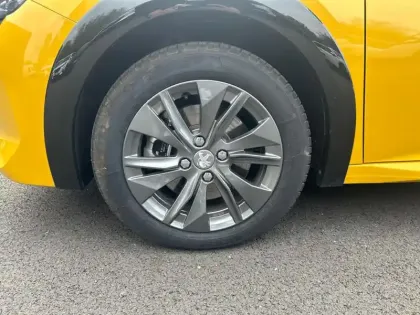 Photo 20 Peugeot 208  Electrique 50 kWh 136ch