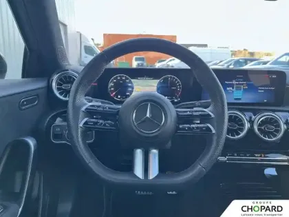 Photo 15 Mercedes Classe A  250 e Hybrid EQ 8G-DCT