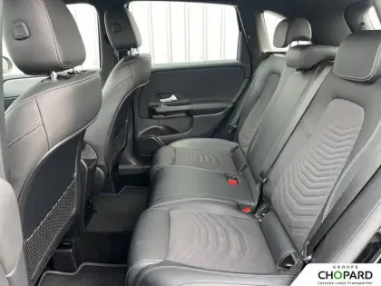 Photo 17 Mercedes Classe B  250 e 8G-DCT