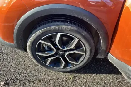 Photo 12 Citroën C4 e- 136 ch Automatique