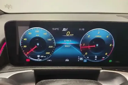 Photo 15 Mercedes GLB  200 d 8G-DCT