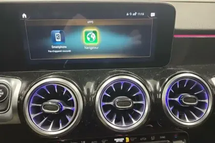 Photo 18 Mercedes GLB  200 d 8G-DCT