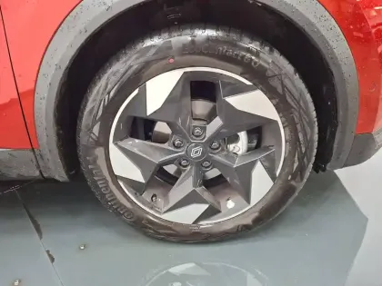 Photo 12 Renault Captur  mild hybrid 160 EDC