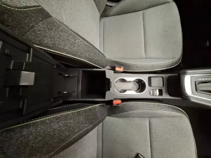 Photo 30 Renault Captur  mild hybrid 160 EDC