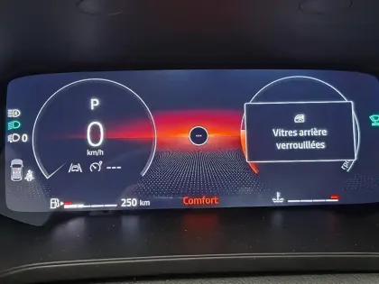 Photo 36 Renault Captur  mild hybrid 160 EDC