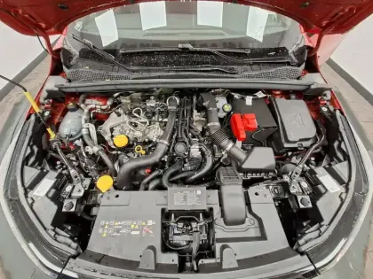 Photo 39 Renault Captur  mild hybrid 160 EDC