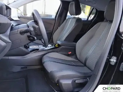 Photo 20 Peugeot 208  Electrique 50 kWh 136ch