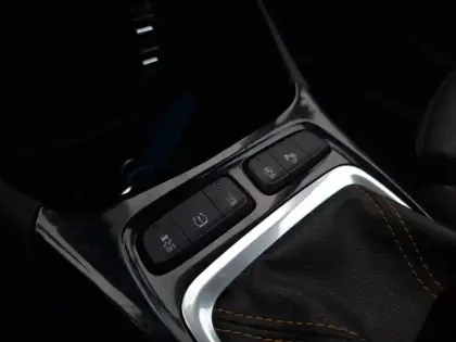 Photo 38 Opel Crossland X  1.2 Turbo 130 ch