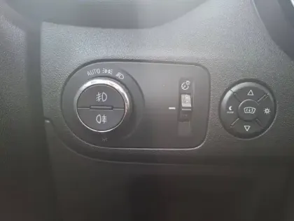 Photo 31 Opel Crossland X  1.2 Turbo 130 ch