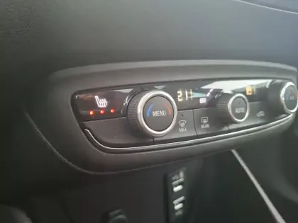 Photo 37 Opel Crossland X  1.2 Turbo 130 ch