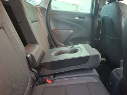 Photo 20 Opel Crossland X  1.2 Turbo 130 ch