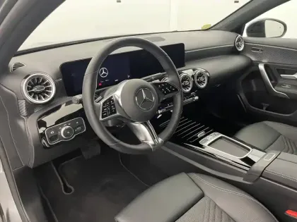 Photo 29 Mercedes Classe A  180 d 8G-DCT