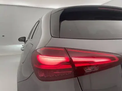 Photo 27 Mercedes Classe A  180 d 8G-DCT