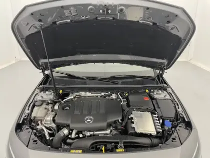 Photo 19 Mercedes Classe A  180 d 8G-DCT