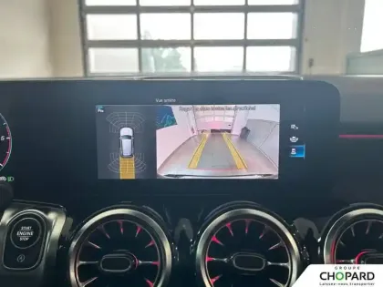 Photo 14 Mercedes GLB  200 d 8G-DCT