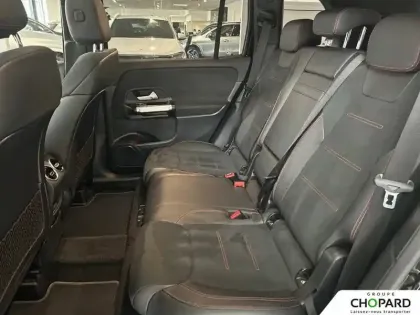 Photo 17 Mercedes GLB  200 d 8G-DCT