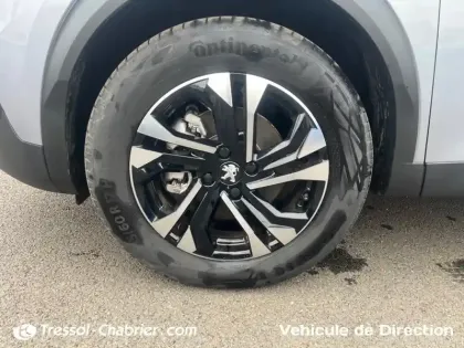 Photo 8 Peugeot 2008  Electrique 50 kWh 136 ch
