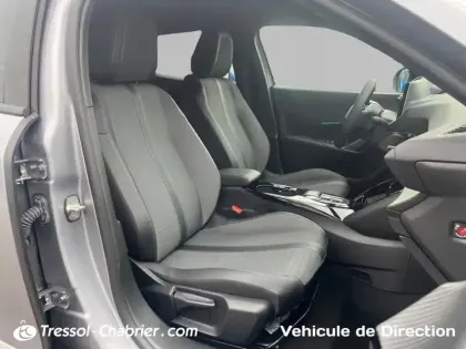 Photo 13 Peugeot 2008  Electrique 50 kWh 136 ch