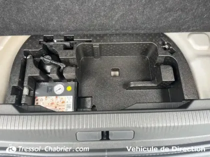 Photo 16 Peugeot 2008  Electrique 50 kWh 136 ch
