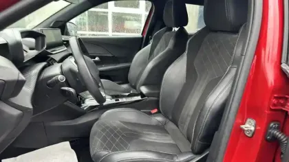 Photo 7 Peugeot 2008  Electrique 136 ch