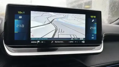 Photo 18 Peugeot 2008  Electrique 136 ch