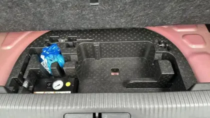 Photo 23 Peugeot 2008  Electrique 136 ch