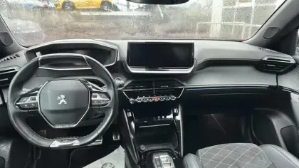 Photo 8 Peugeot 2008  Electrique 136 ch