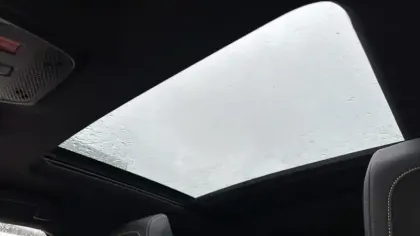 Photo 21 Peugeot 2008  Electrique 136 ch