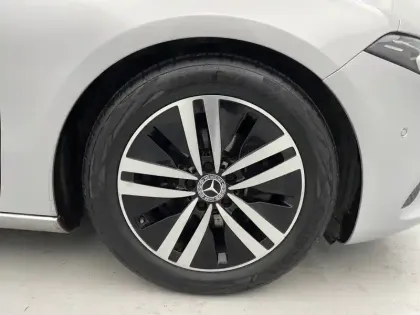 Photo 12 Mercedes Classe A  180 7G-DCT