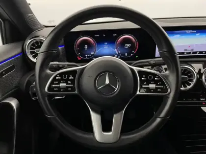 Photo 22 Mercedes Classe A  180 7G-DCT