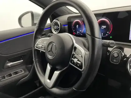 Photo 29 Mercedes Classe A  180 7G-DCT