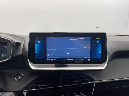 Photo 19 Peugeot 2008  Moteur électrique 136 ch