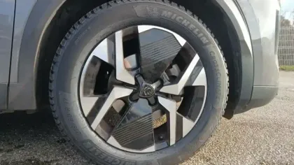 Photo 13 Peugeot 2008  PureTech 100 S&S BVM6