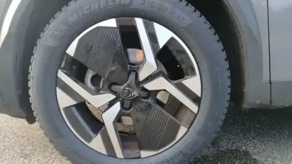 Photo 11 Peugeot 2008  PureTech 100 S&S BVM6