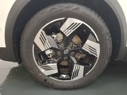 Photo 12 Renault Symbioz  E-Tech full hybrid 145