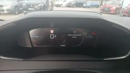 Photo 15 Peugeot 208  Hybrid 110 e-DCS6