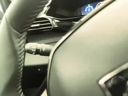 Photo 13 Peugeot 308  SW PHEV 180 e-EAT8
