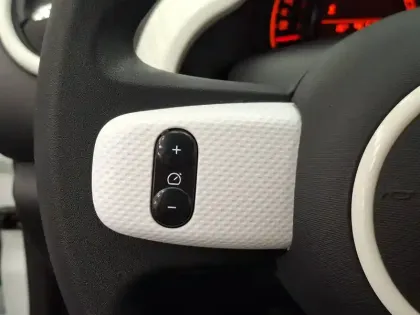 Photo 34 Renault Twingo  III 1.0 SCe 70