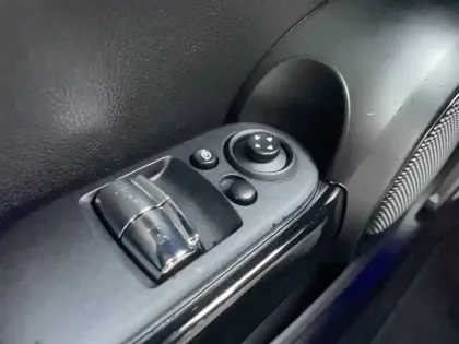 Photo 20 Mini Mini Hatch 3 Portes Cooper 136 ch BVA7