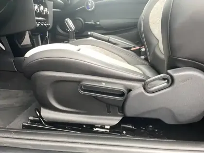 Photo 36 Mini Mini Hatch 3 Portes Cooper 136 ch BVA7