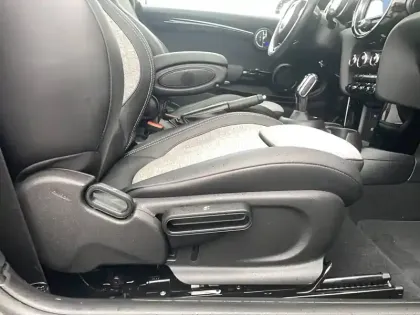 Photo 50 Mini Mini Hatch 3 Portes Cooper 136 ch BVA7