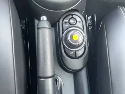 Photo 25 Mini Mini Hatch 3 Portes Cooper 136 ch BVA7