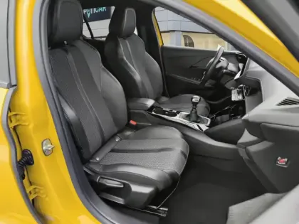 Photo 8 Peugeot 208  PureTech 100 S&S BVM6