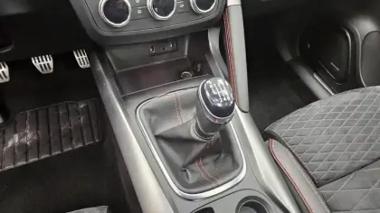 Photo 35 Renault Kadjar  TCe 140 FAP