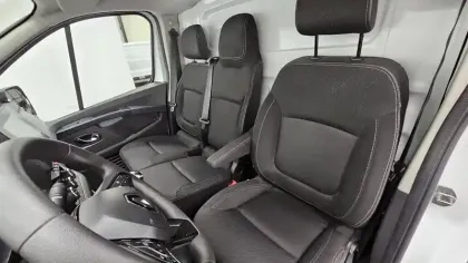 Photo 29 Renault Trafic  FGN L2H1 3000 KG BLUE DCI 130